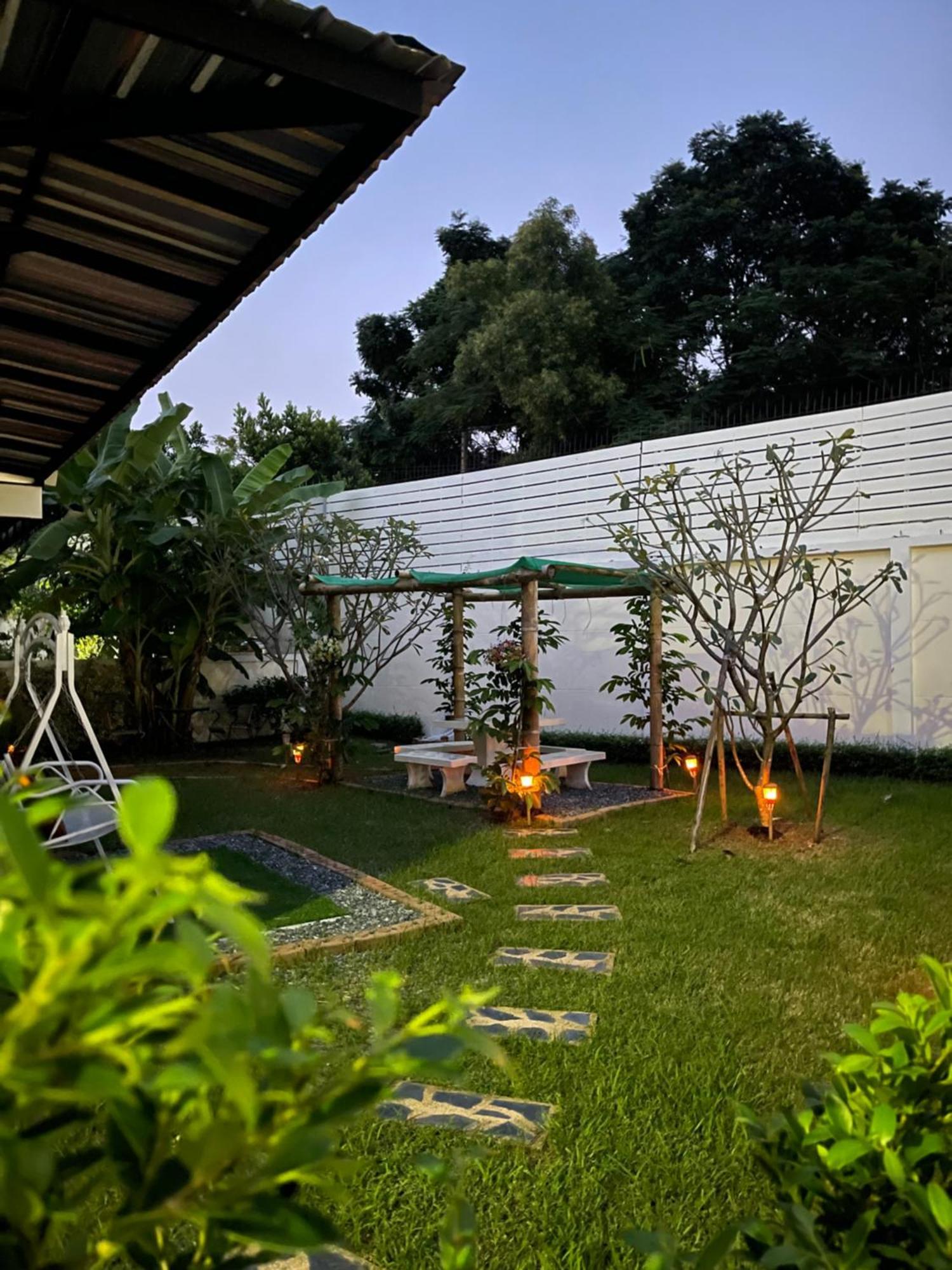 Anna Home@Lat Krabang Банкок Екстериор снимка